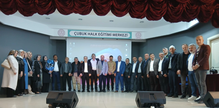 Özlü Köyü Derneği Genel Kurul Toplantısını Abdurrahman Karabudak başkanlığında Çubuk ilçesi Halk Eğitim Merkezi toplantı salonunda coşkuyla yaptı.