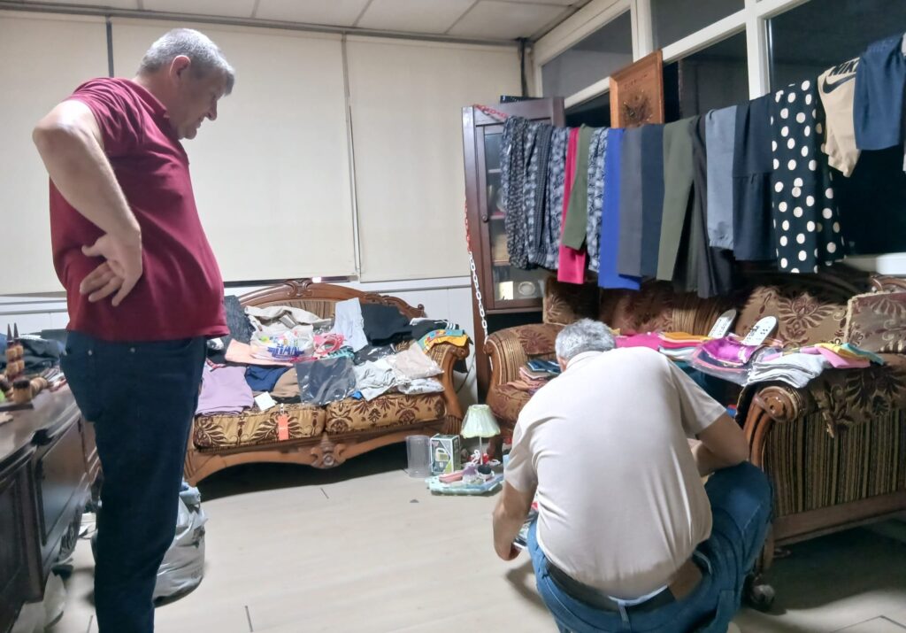 Dışkapı Yunus Emre Çarşı Esnafı, Yağız Asaf Çağlar için düzenlenen kermeste satılmak üzere bağışlarda bulunmuştur.
